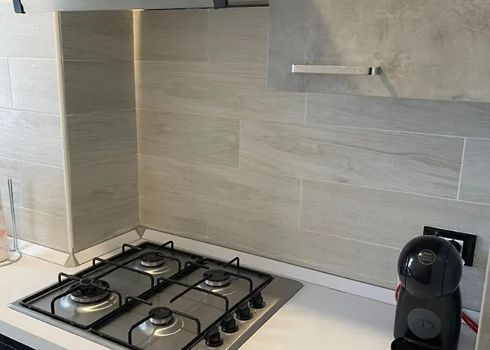 H2ome Molo, Posizione Area Porto Antico * جنوة