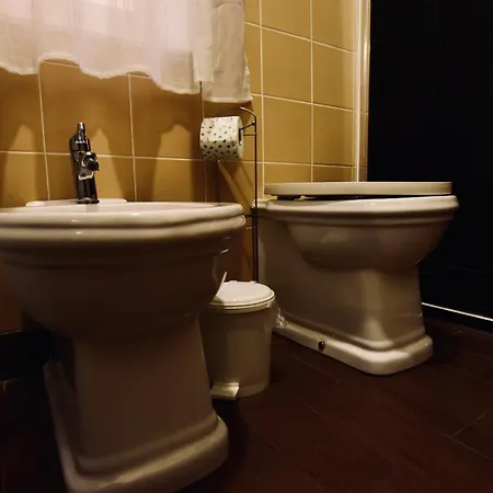 H2ome Molo, Posizione Area Porto Antico * Γένοβα